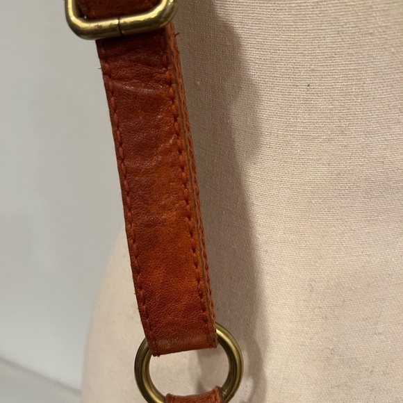 Leather Fossil crossbody purse - Picture 13 of 14